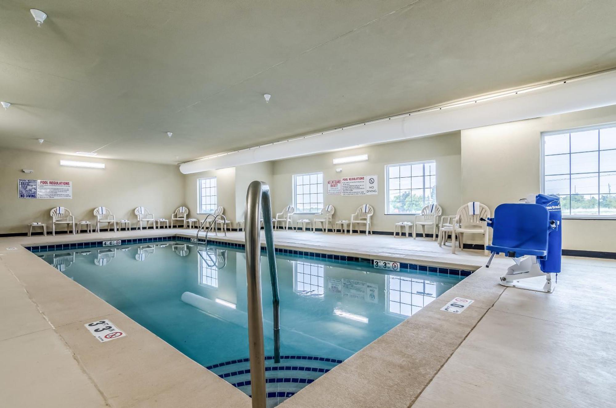 Cobblestone Hotel & Suites - Mccook Luaran gambar