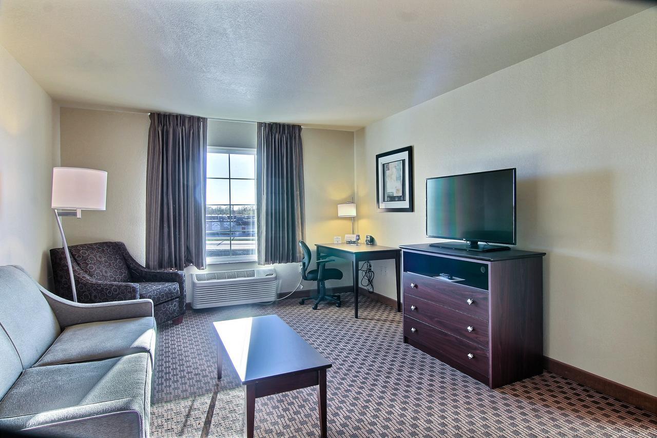 Cobblestone Hotel & Suites - Mccook Luaran gambar