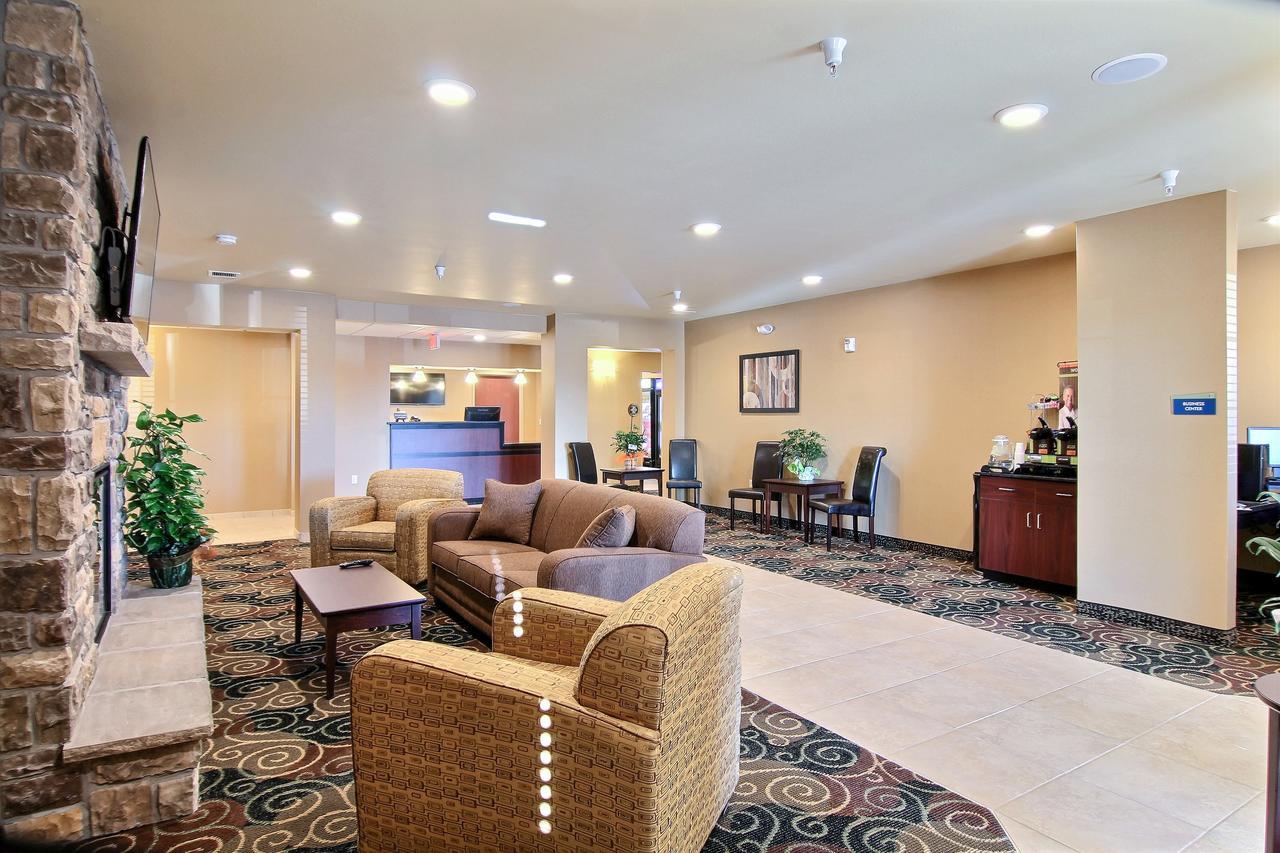 Cobblestone Hotel & Suites - Mccook Luaran gambar