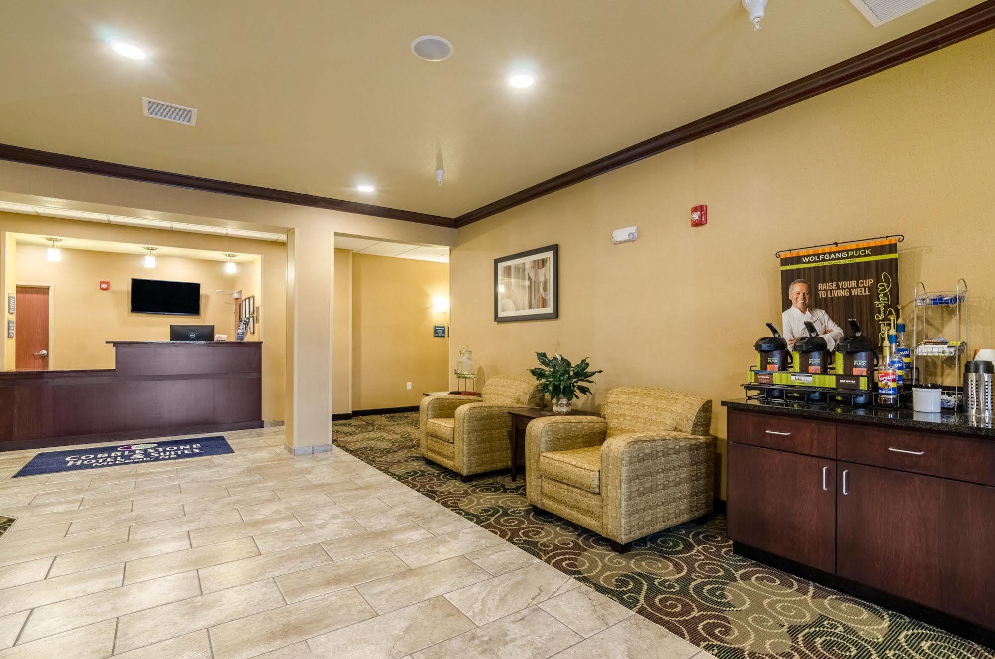 Cobblestone Hotel & Suites - Mccook Luaran gambar
