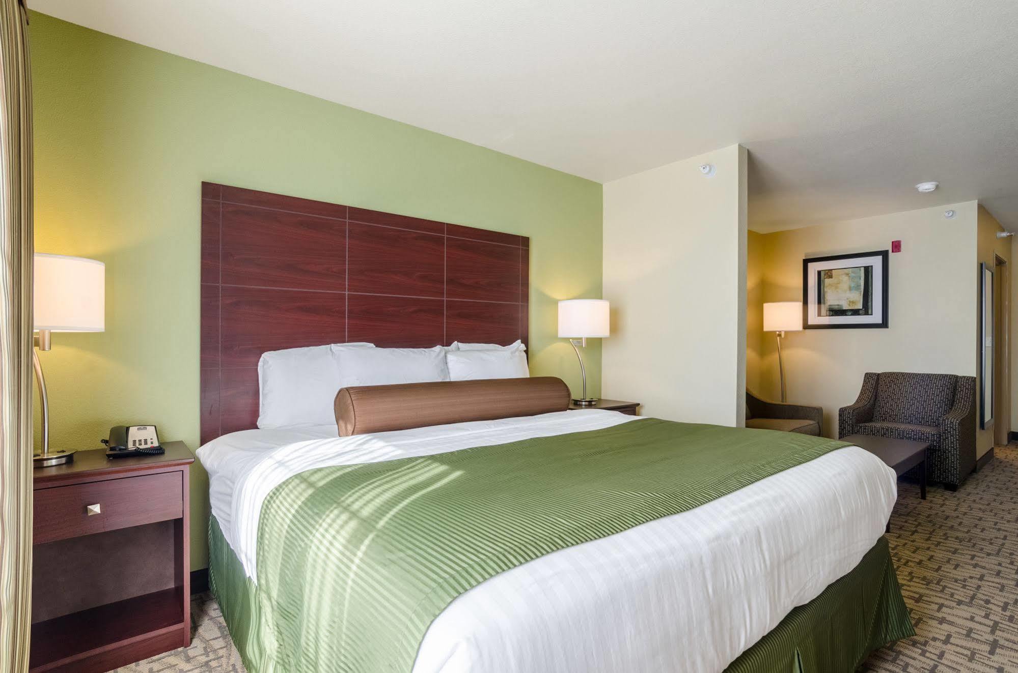 Cobblestone Hotel & Suites - Mccook Luaran gambar