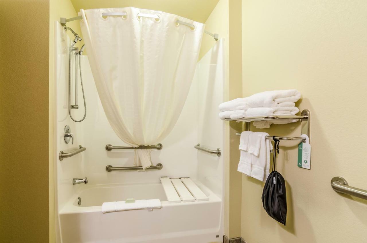 Cobblestone Hotel & Suites - Mccook Luaran gambar